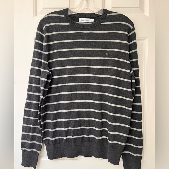 NWOT Calvin Klein Men’s Gray & White Striped Crewneck Sweater - Picture 2 of 12